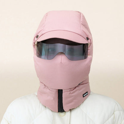 Winter trapping hat with goggles